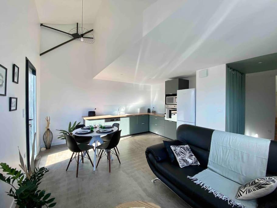 Le Tropical, Maison T3 - 55m2 Hébergement de vacances *